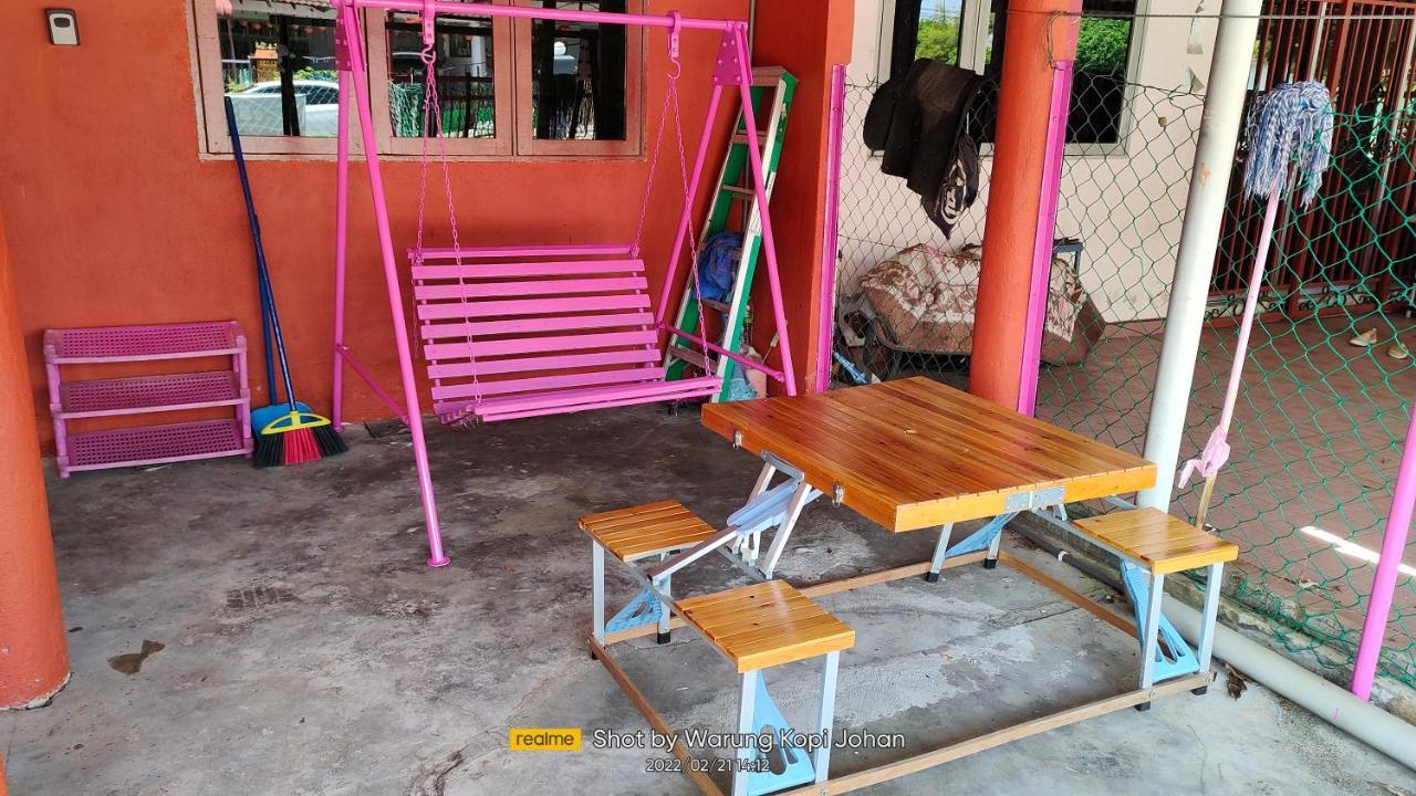 Homestay D' Tengah Bandar Kuala Rompin Exterior foto